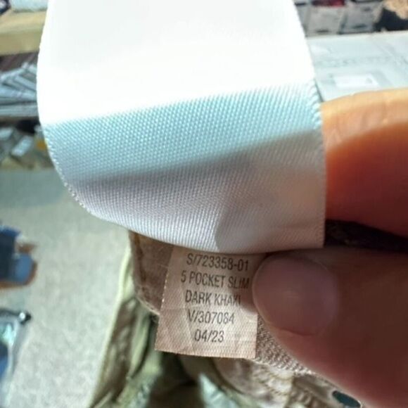 NWT Old Navy Men's High-Rise Slim Built-In Flex Pants Dark Khaki Size 30 x 32 - Picture 11 of 14